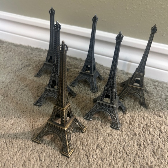 28 Eiffel Towers various sizes - Picture 5 of 8